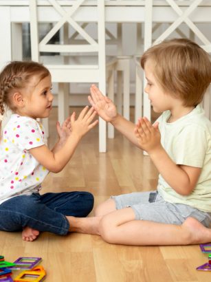 kreatywne zabawy dla dziecka - co wymyślić w domu