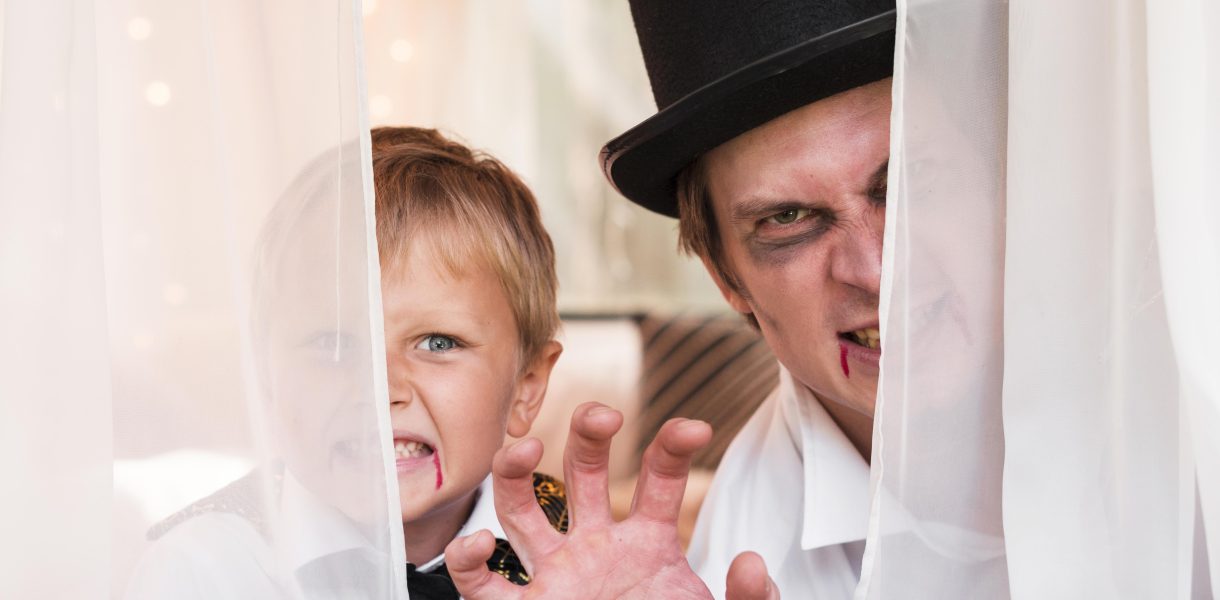 To chwila, w której naprawdę jesteś obecny, śmiejesz się z dzieckiem i poznajesz jego świat.