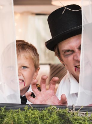 To chwila, w której naprawdę jesteś obecny, śmiejesz się z dzieckiem i poznajesz jego świat.